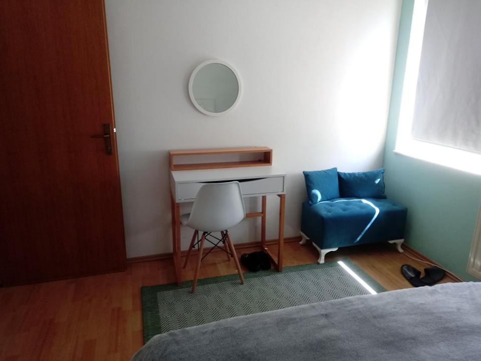 1 * Bihać