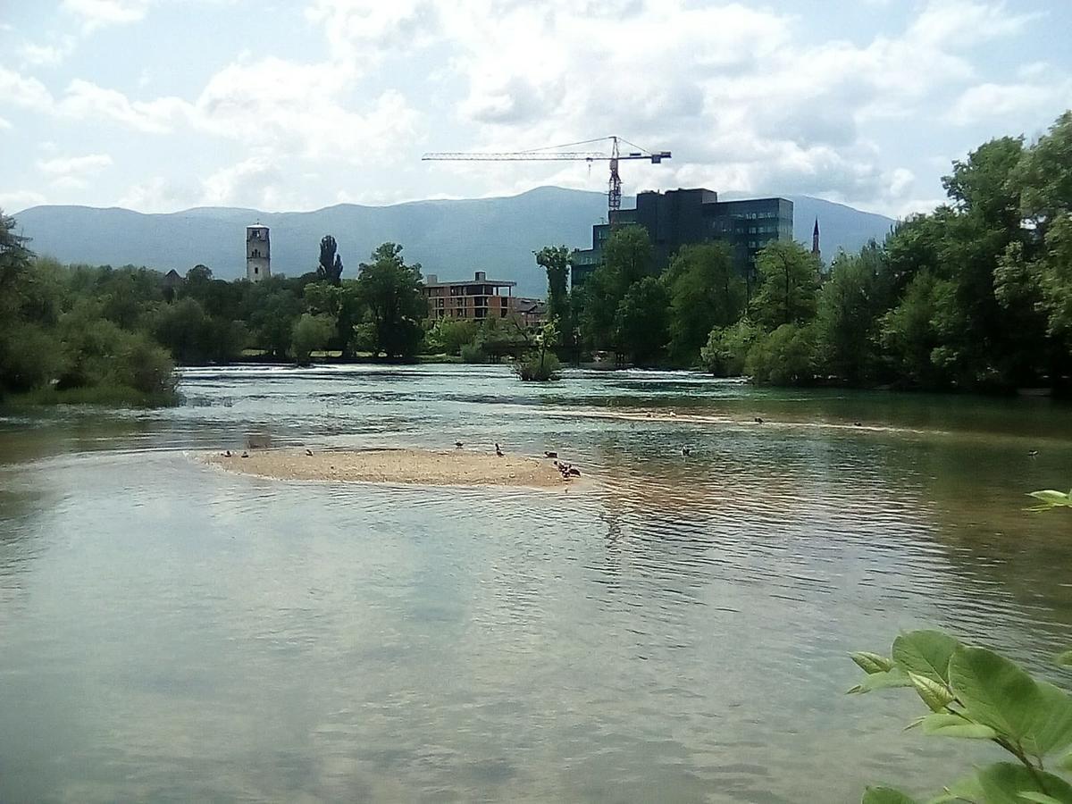 1 * Bihać
